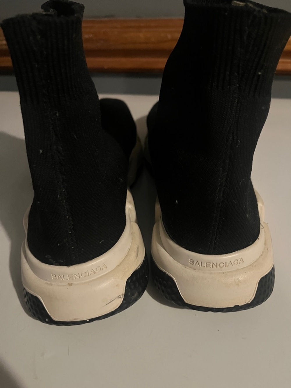 Men’s Balenciaga slip on  sneakers 9 1/2 - Picture 4 of 7